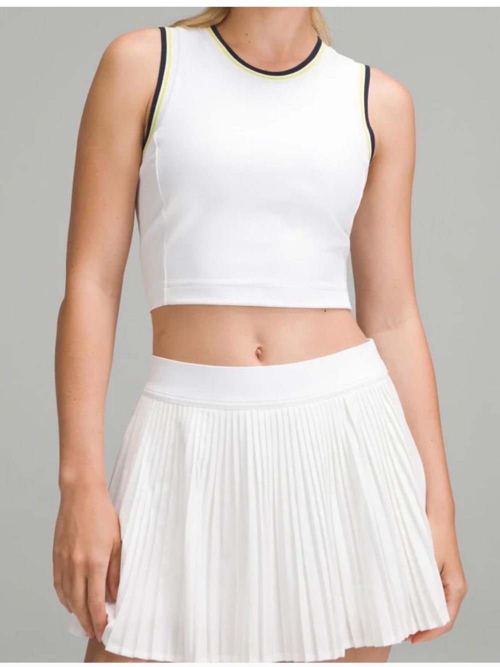 Varsity Scoop-Neck
Cropped Tennis Tank size 10
WHT/YLSR/TRNV
